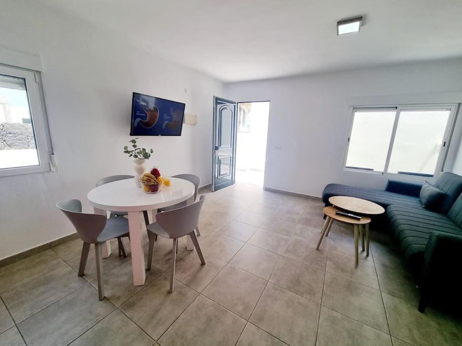 Pequeno Bungalow Firt Line Of The Sea كوستا تاغيسي المظهر الخارجي الصورة